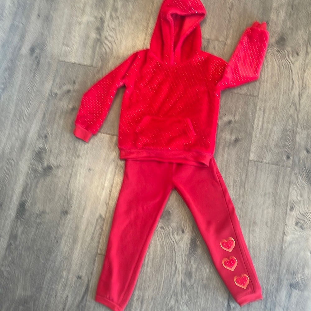 Epic threads brand sweatsuit size 6 kids